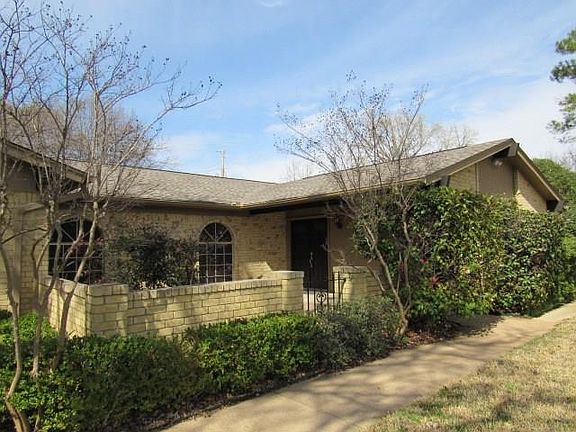 4th image of 1095 Palm Ct