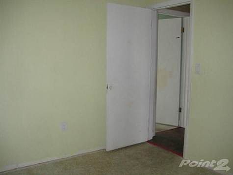 5th image of 171 NE 210th St