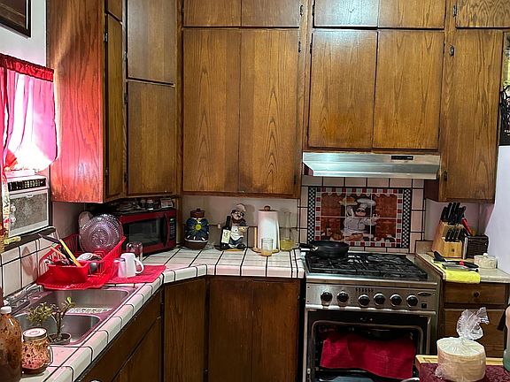 4th image of 7011 Eigleberry St #7011