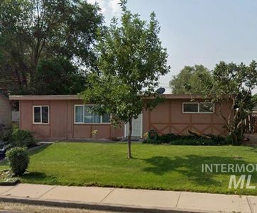 1015 E 16 N, Mountain Home, ID, 83647
