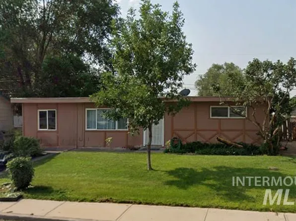 1015 E 16 N, Mountain Home, ID 83647