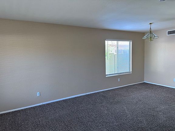 5th image of 687 E Beargrass Pl