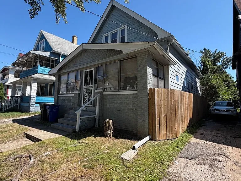 11624 Forest Ave — Photo 1