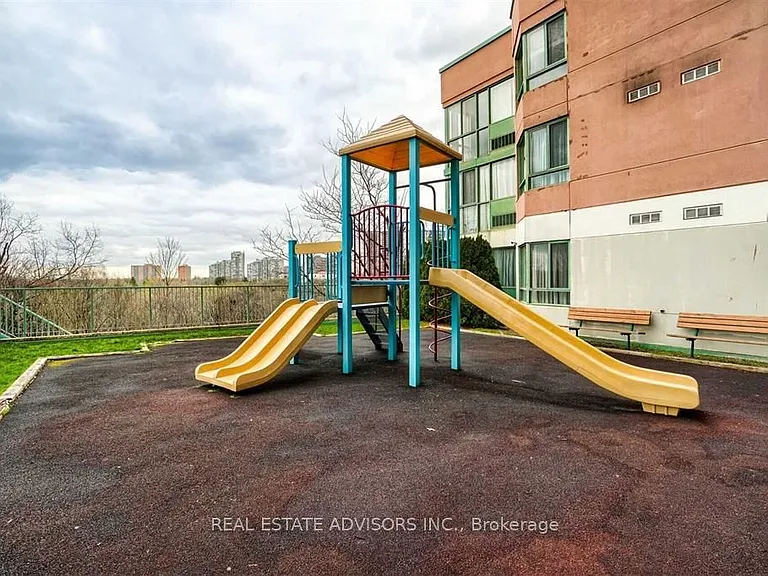 41 Markbrook Ln #1203 — Photo 27