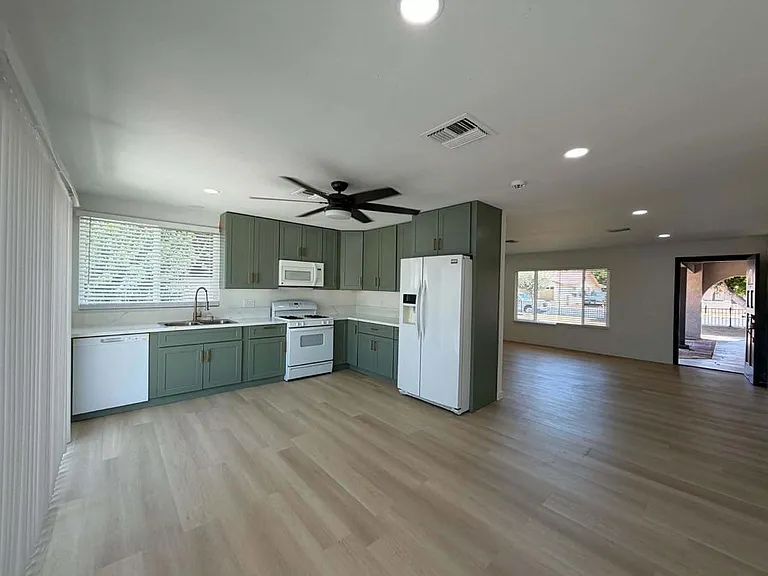 69150 San Susanna Ave — Photo 15