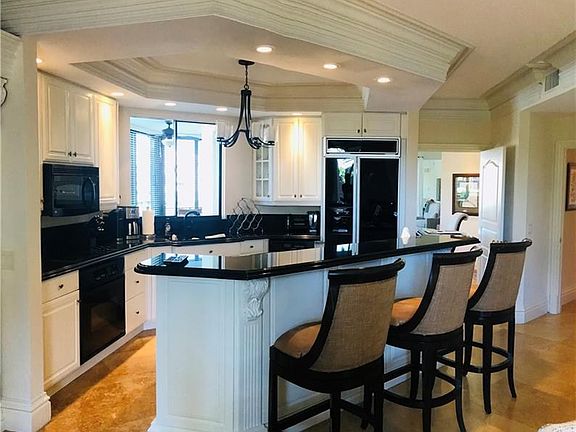 4th image of 4400 Gulf Shore Blvd N #6-601