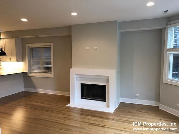 4th image of 2320 N Southport Ave #2S