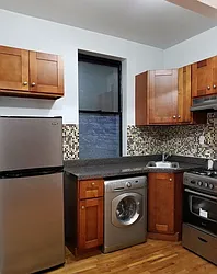 Rented by Dekom Inc.