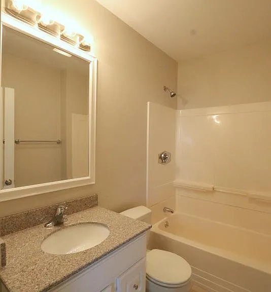 38 Medford St — Photo 18