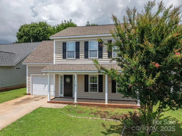 2119 Wexford Way, Statesville, NC 28625