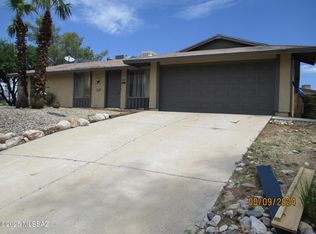 7442 N Shirley Ln, Tucson, AZ 85741