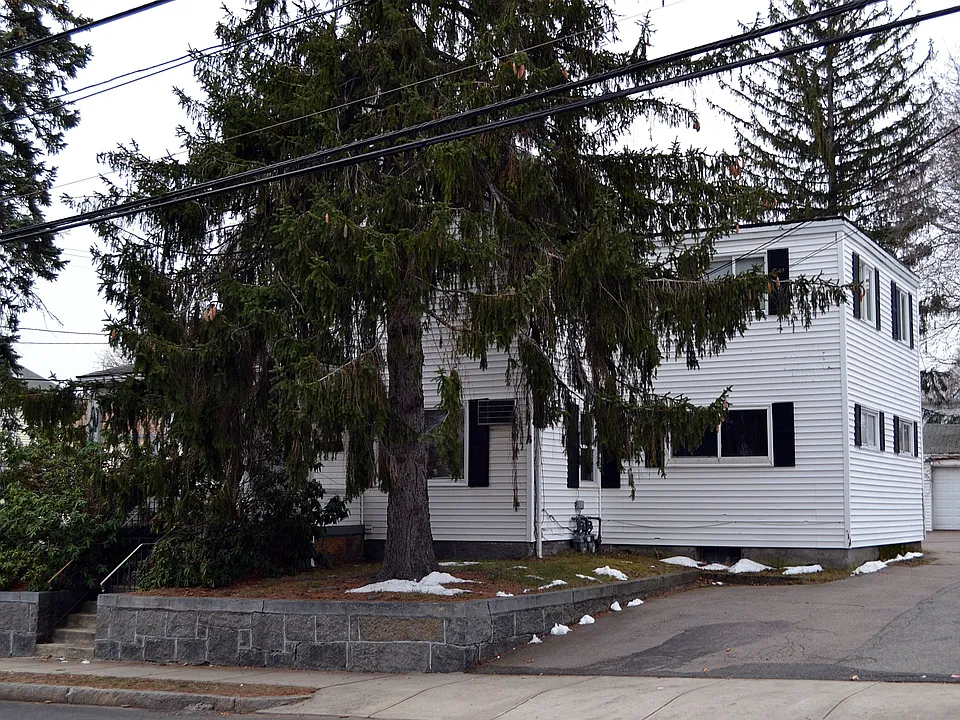Building Photo 3
