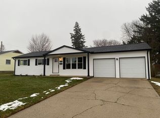 1137 Superior St, Bellefontaine, OH 43311
