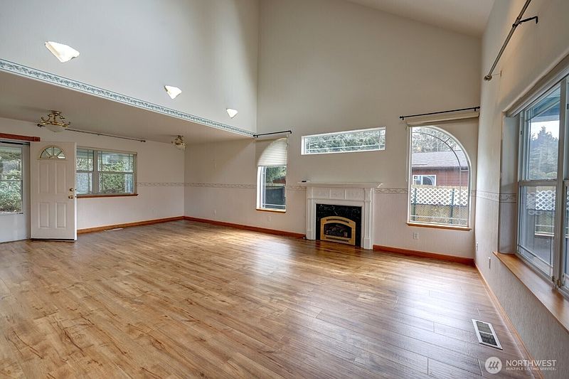 3rd image of 32204 T Place