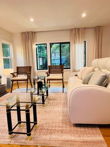 10301 Chrysanthemum Ln, Los Angeles, CA, 90077