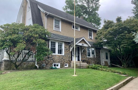 2nd image of 7748 Hazel Ave