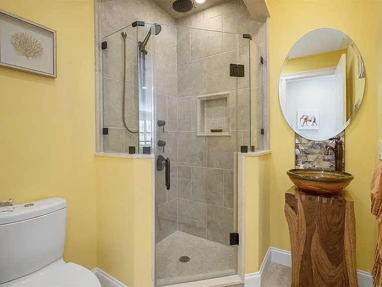 7611 Ventnor Ave — Photo 20
