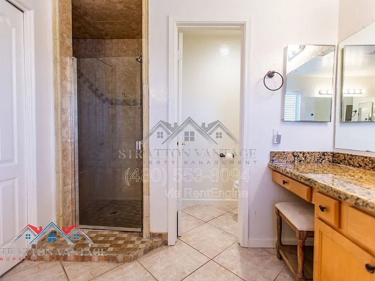 1231 N Layman St — Photo 51
