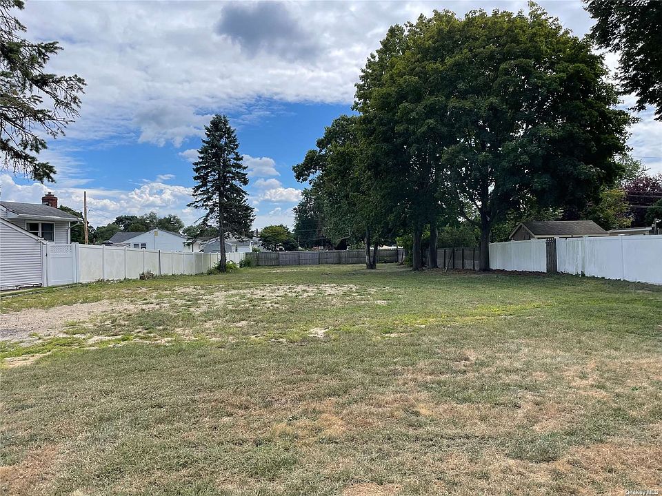 75 Jay Rd, Centereach, NY 11720 MLS 3426210 Zillow