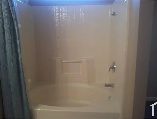3013 Honeysuckle Ave — Photo 4