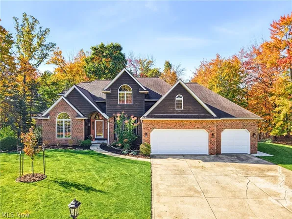 10124 Jamestown Dr, North Royalton, OH 44133