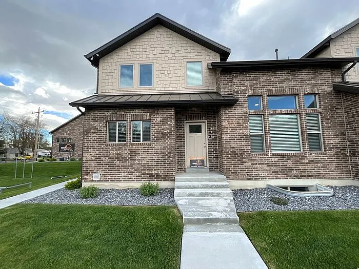 182 Fenway Fields Dr