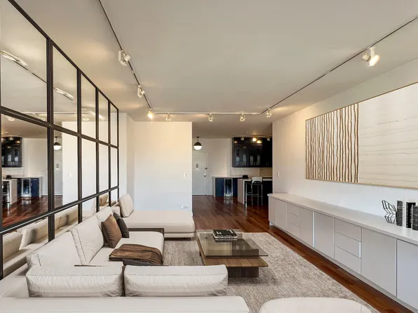 60 East 8th Street 23D image 2 of 15