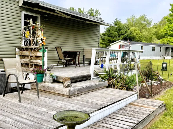 10980 Round Lake Dr, Mecosta, MI 49332