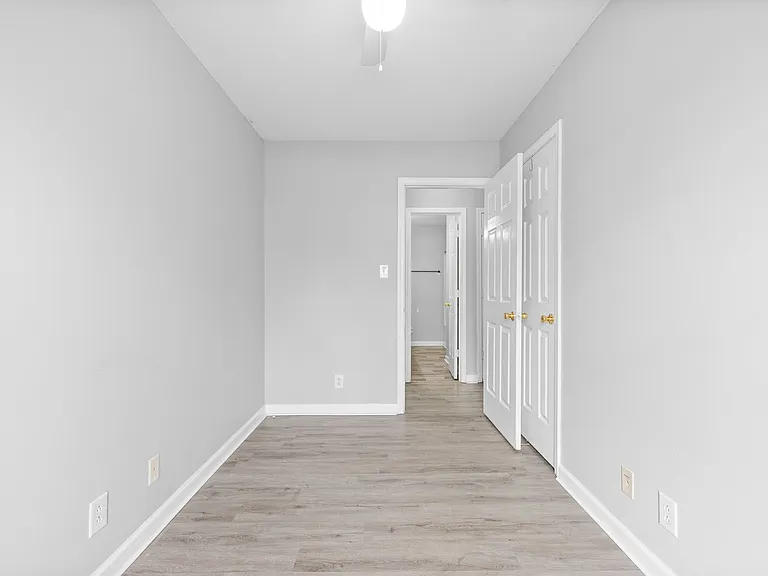 1042 Shadow Ridge Ave — Photo 22
