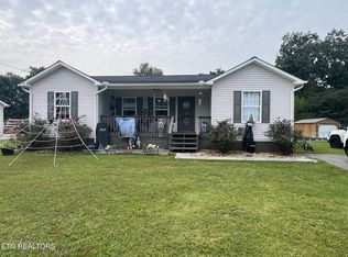 122 Regan Ln, La Follette, TN 37766