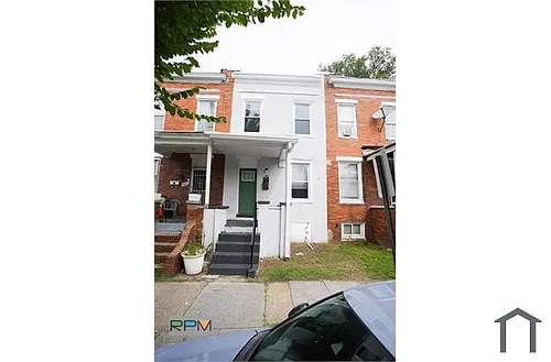 2612 E Chase St Photo 1