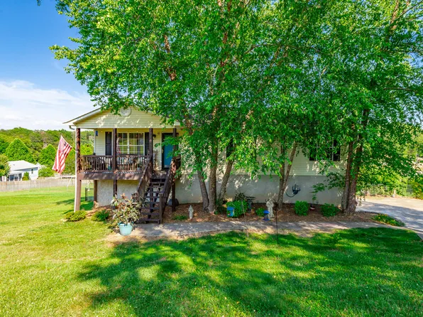 1012 Harvest Knoll Ln, Soddy Daisy, TN 37379