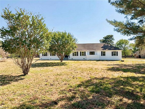 2nd image of 102 Foxcroft Rd