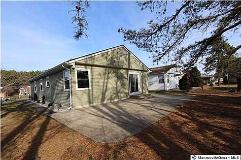5th image of 24 Pine Valley Dr