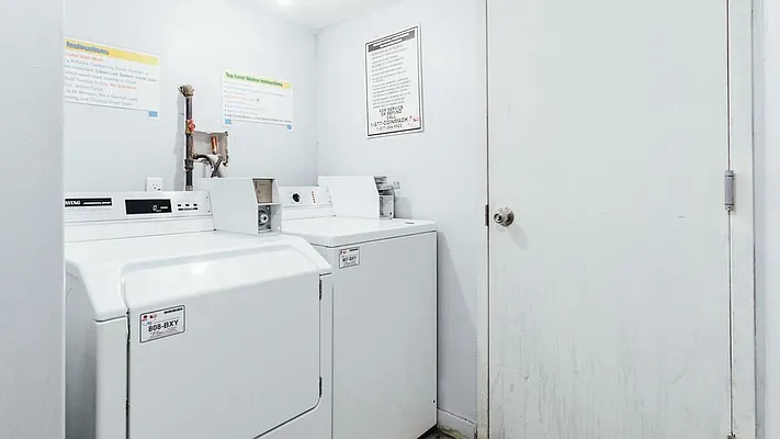 Rented by Nooklyn NYC LLC | media 58