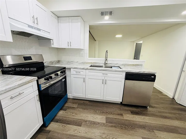 9429 Fontainebleau Blvd #201-33 — Photo 5