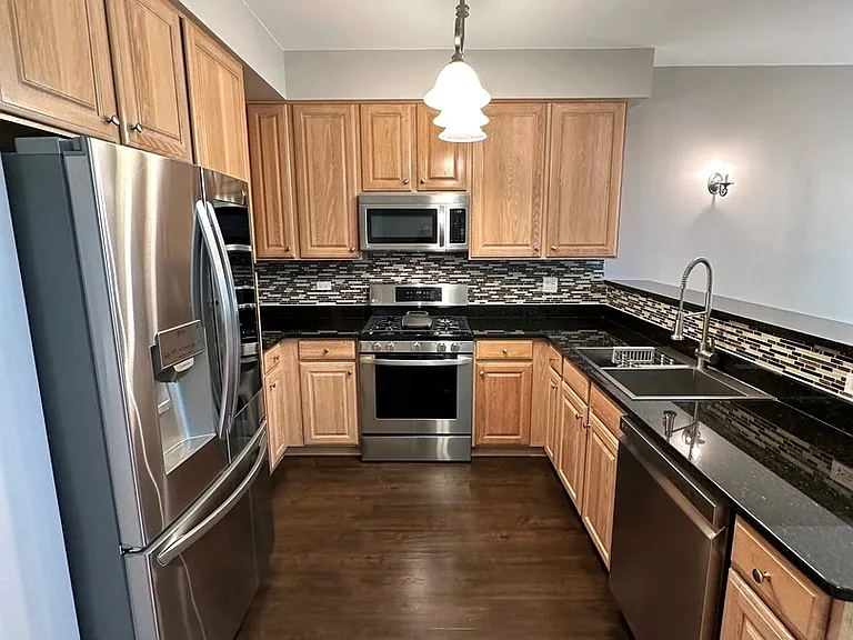 1282 Walnut Glen Dr — Photo 7