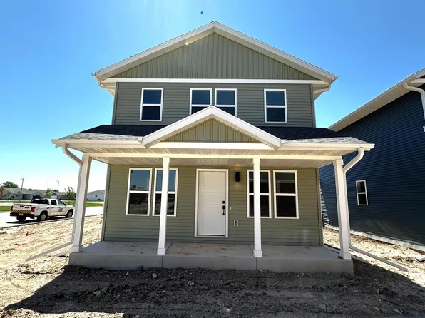 1052 Wipple WAY, Sheboygan Falls, WI 53085