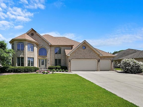 2nd image of 15609 Lakeside Dr