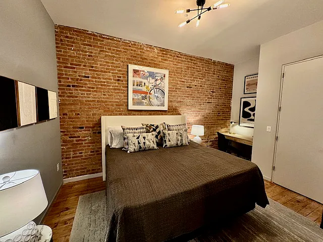 Bentley Lofts — Photo 34