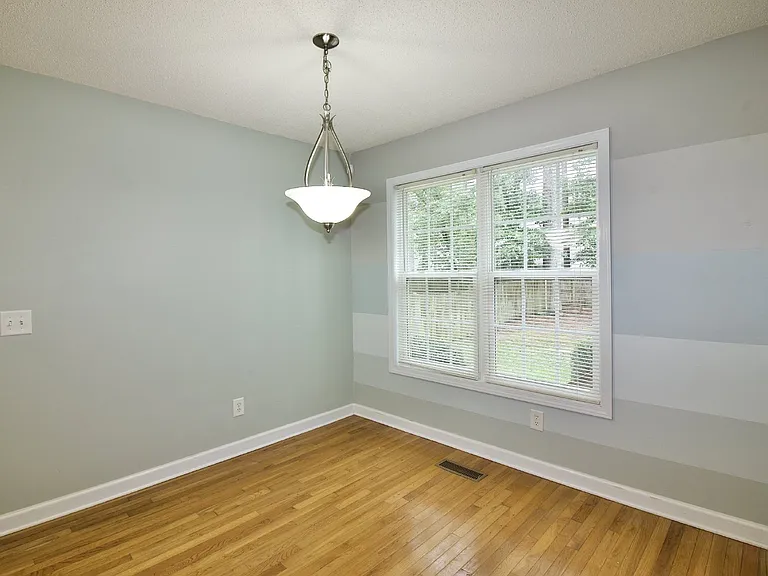 129 Lori Ln — Photo 20