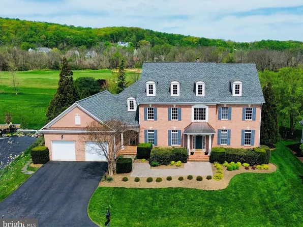 16223 Fieldmaster Cir, Leesburg, VA 20176
