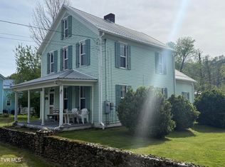 212 Main St, Roan Mountain, TN 37687