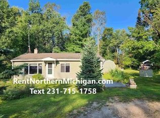 3216 S Garfield Rd, Kingsley, MI 49649