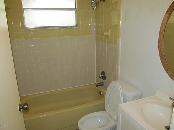 5th image of 348 Woodland Ave Unit Ab