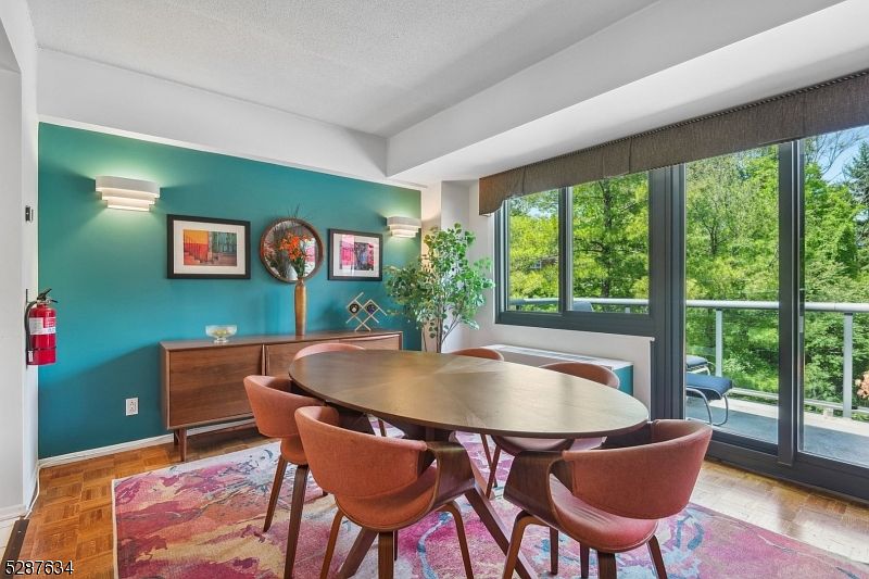 1st image of 609 W South Orange Ave, 6U #6U
