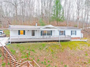 301 Rocky Point Rd, East Bernstadt, KY 40729