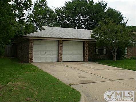 1st image of 3403 Meadowlark Ln