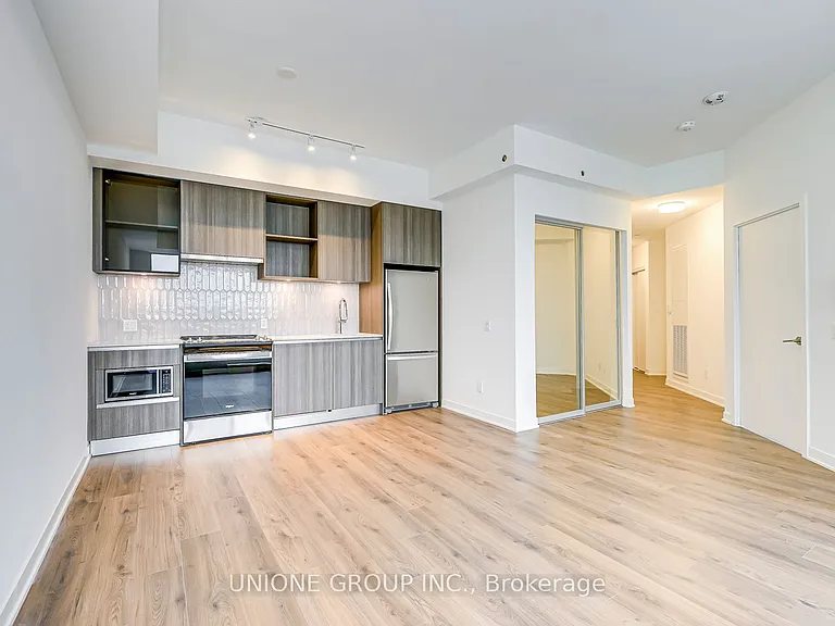 405 Dundas St W #336 — Photo 8