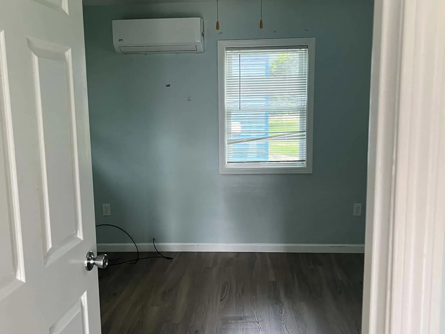 2 bed, 2000 sqft, $1,350 — Photo 4